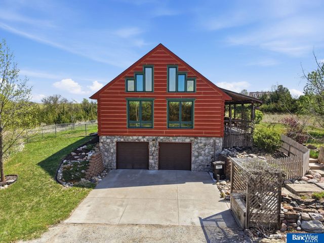 28831 Fonda Road, Firth, NE 68358