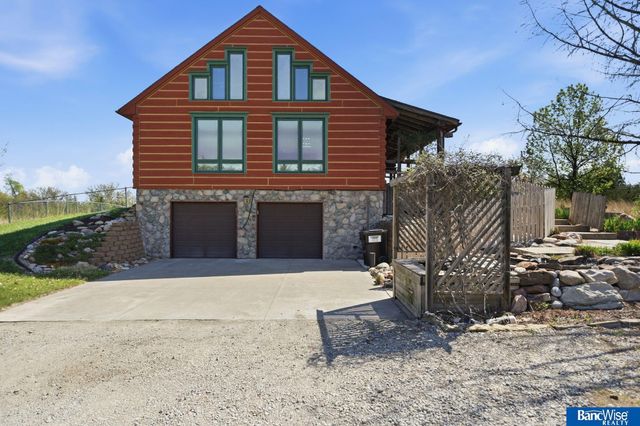 28831 Fonda Road, Firth, NE 68358