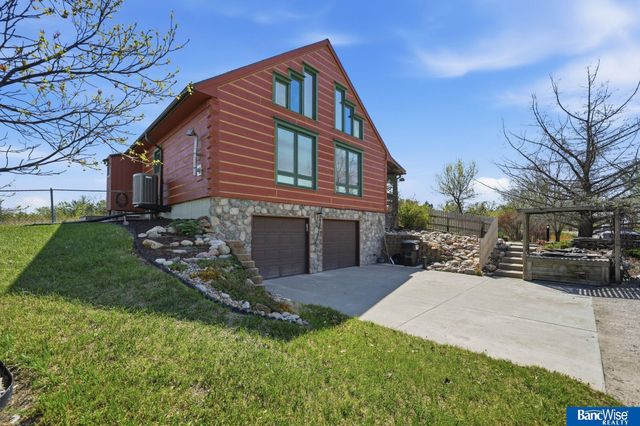 28831 Fonda Road, Firth, NE 68358