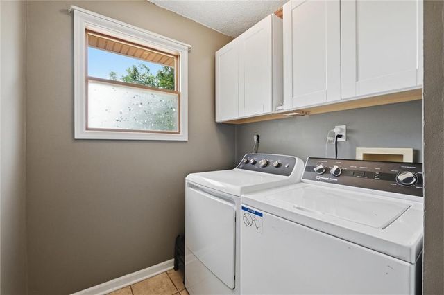 22025 168th Street, Basehor, KS 66007