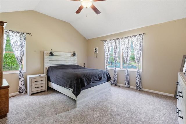 22025 168th Street, Basehor, KS 66007