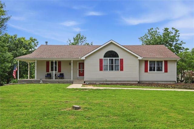 22025 168th Street, Basehor, KS 66007