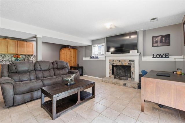 22025 168th Street, Basehor, KS 66007
