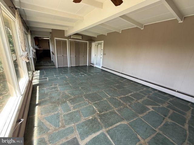 4300 MEADOWCREST RD, Harrisburg, PA 17112