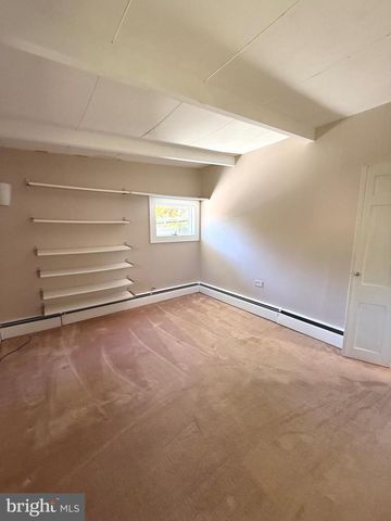 4300 MEADOWCREST RD, Harrisburg, PA 17112