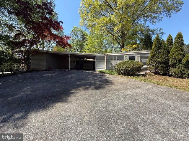 4300 MEADOWCREST RD, Harrisburg, PA 17112