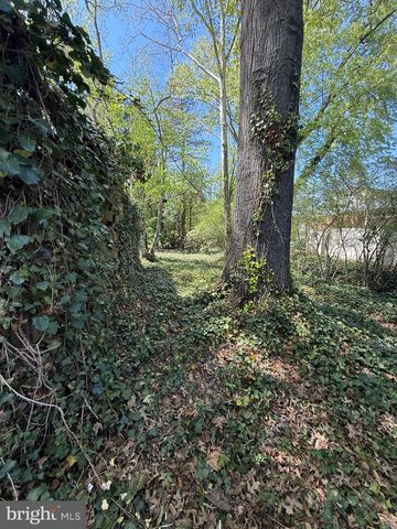 4300 MEADOWCREST RD, Harrisburg, PA 17112