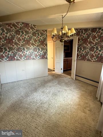 4300 MEADOWCREST RD, Harrisburg, PA 17112