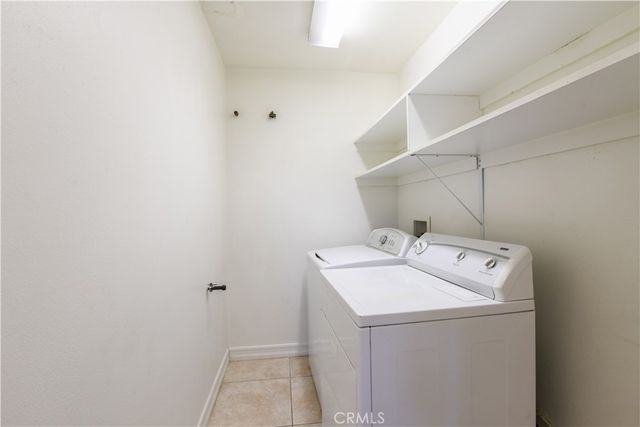 25481 Foothill Drive E, San Bernardino, CA 92404