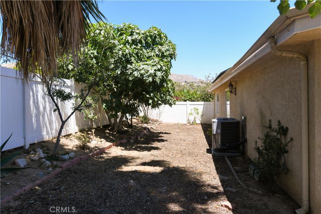 25481 Foothill Drive E, San Bernardino, CA 92404