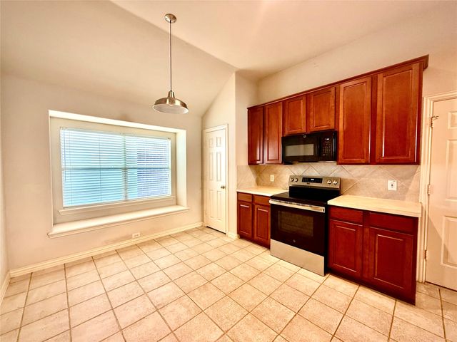1703 Oak Brook Lane, Allen, TX 75002