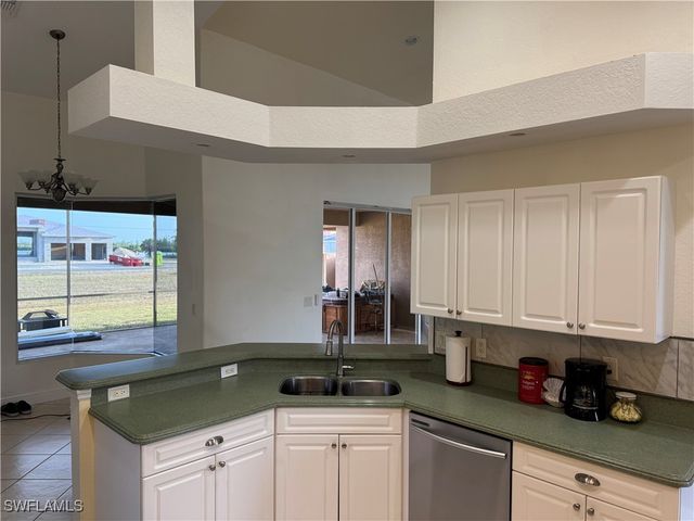 4328 NW 27th TER, Cape Coral, FL 33993