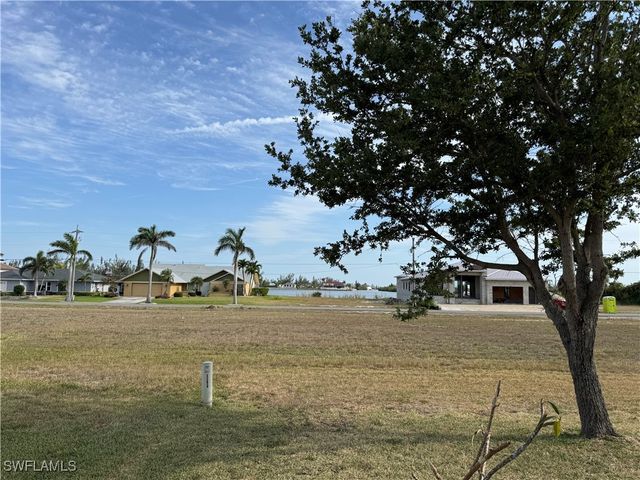 4328 NW 27th TER, Cape Coral, FL 33993