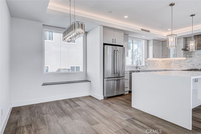 2302 Perkins Lane, Redondo Beach, CA 90278
