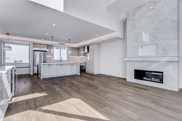 2302 Perkins Lane, Redondo Beach, CA 90278
