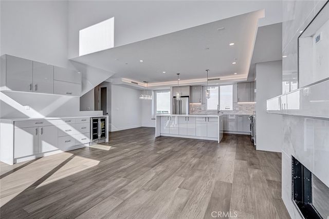 2302 Perkins Lane, Redondo Beach, CA 90278
