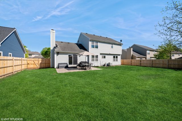 1196 Hummingbird Lane, Grayslake, IL 60030