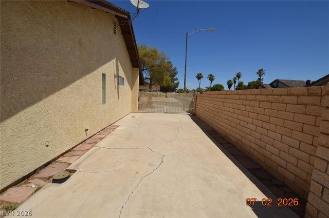 6543 Barbary Circle, Las Vegas, NV 89103
