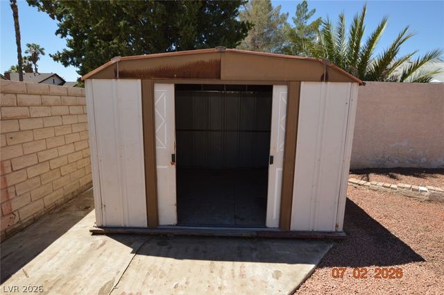 6543 Barbary Circle, Las Vegas, NV 89103