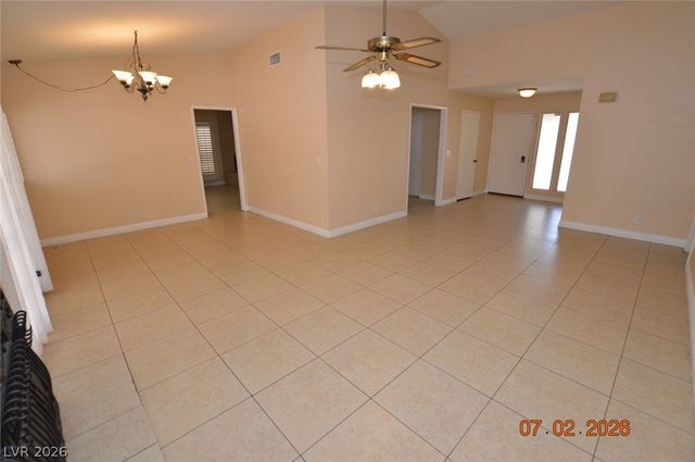 6543 Barbary Circle, Las Vegas, NV 89103