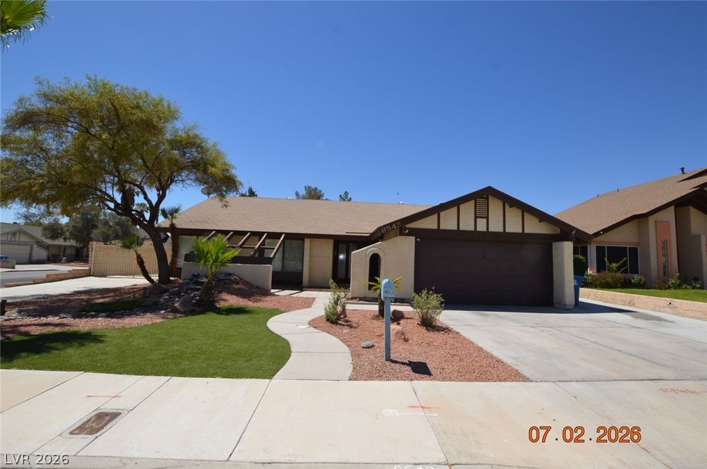 6543 Barbary Circle, Las Vegas, NV 89103