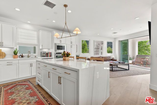 12824 S Seaglass Circle, Los Angeles, CA 90094