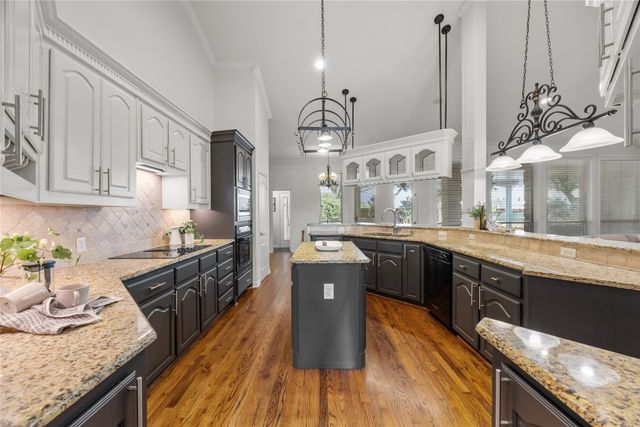 5809 N Ballantrae Drive, Colleyville, TX 76034