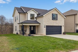 748 Jodine Ann Dr, Clarksville, TN 37043