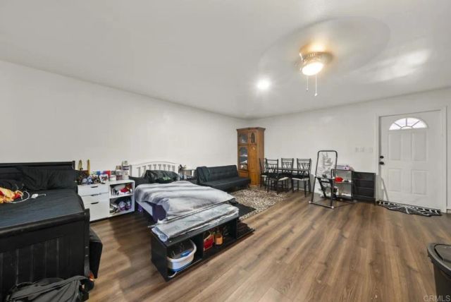 10520 California Avenue, South Gate, CA 90280