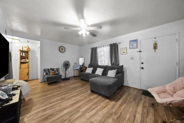 10520 California Avenue, South Gate, CA 90280