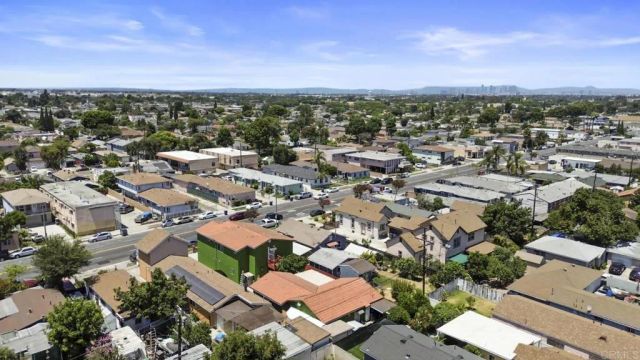 10520 California Avenue, South Gate, CA 90280