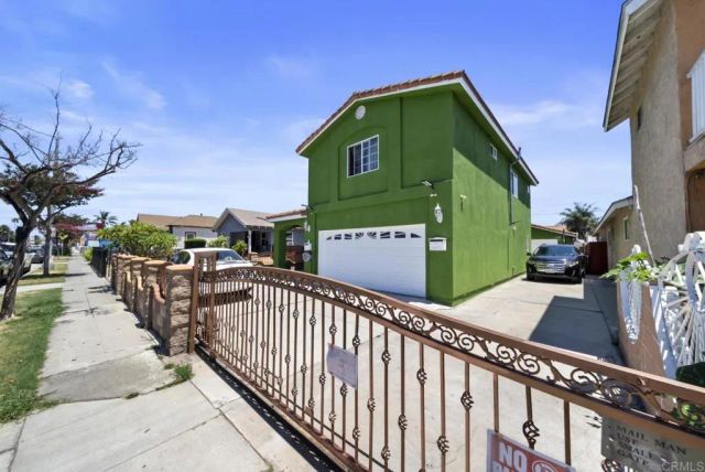 10520 California Avenue, South Gate, CA 90280