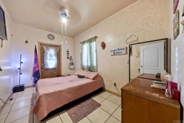 10520 California Avenue, South Gate, CA 90280