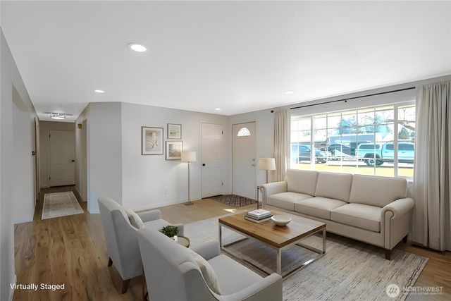 11220 SE 212th Street, Kent, WA 98031