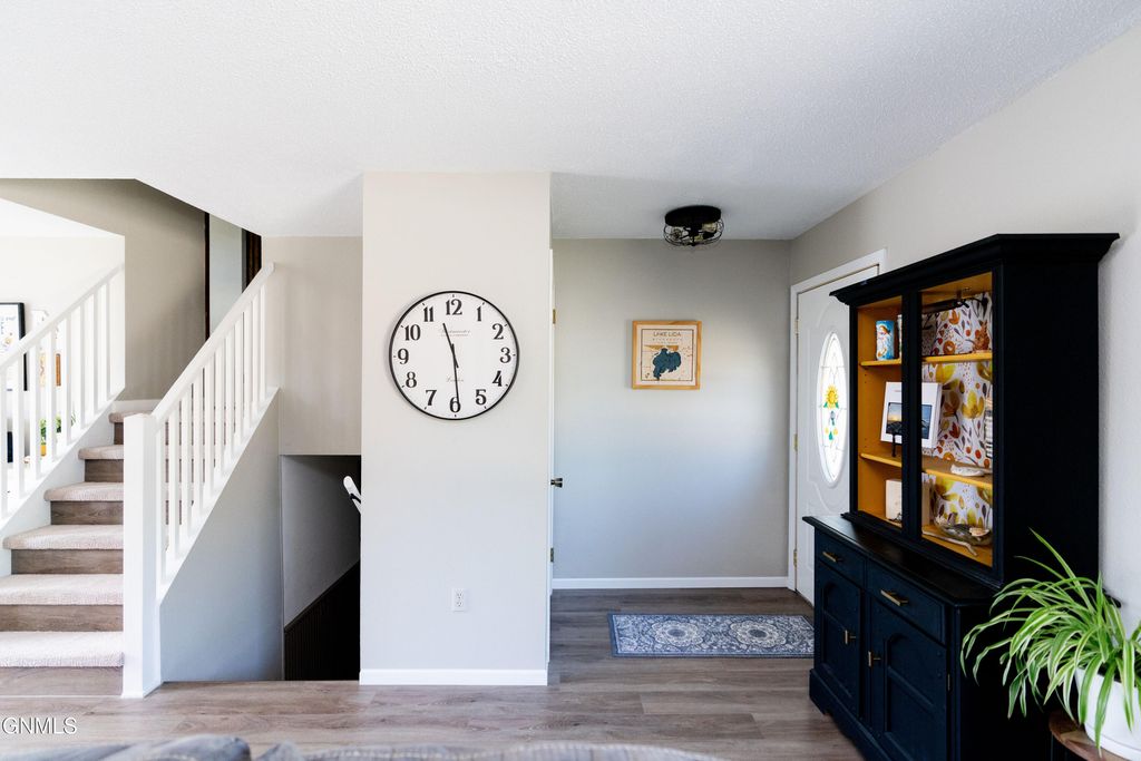 1610 8th Avenue NE, Jamestown, ND 58401 photo 3