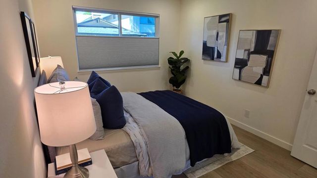 124 Flynn Avenue A, Mountain View, CA 94043