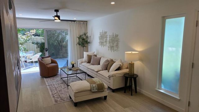 124 Flynn Avenue A, Mountain View, CA 94043