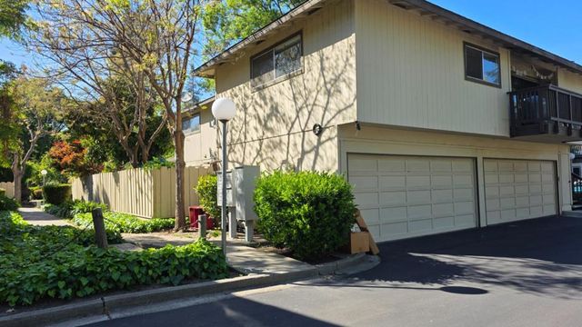 124 Flynn Avenue A, Mountain View, CA 94043