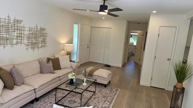 124 Flynn Avenue A, Mountain View, CA 94043