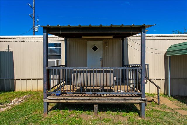 11846 Prairie Hill Drive, Hearne, TX 77859