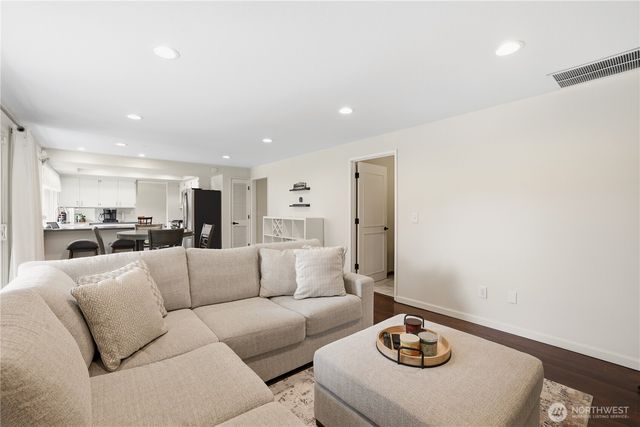 3641 SW 318th Street, Federal Way, WA 98023