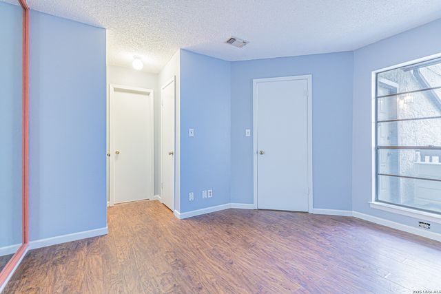 10527 Perrin Beitel Rd Apt C211, San Antonio, TX 78217