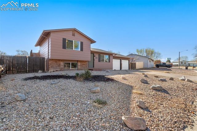 6635 Grand Valley Drive, Colorado Springs, CO 80911