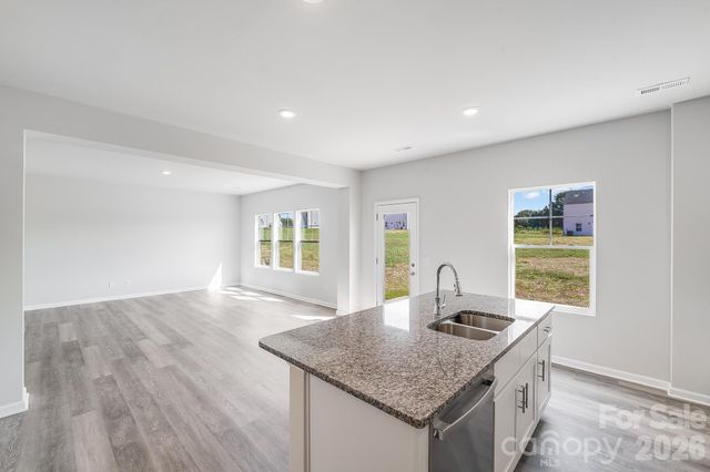 125 Red Cedar Lane, Statesville, NC 28625