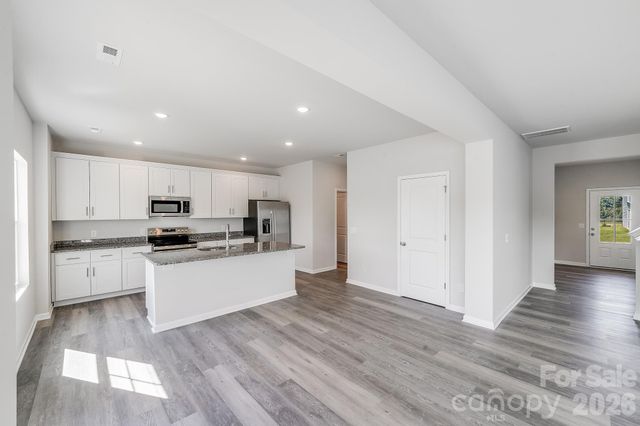 125 Red Cedar Lane, Statesville, NC 28625