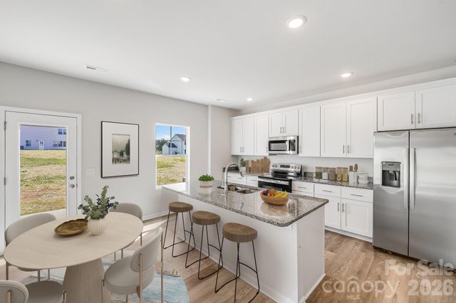 125 Red Cedar Lane, Statesville, NC 28625