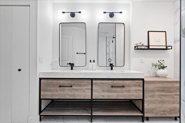 720 W RANDOLPH Street 503, Chicago, IL 60661