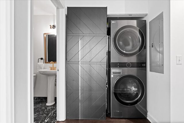 720 W RANDOLPH Street 503, Chicago, IL 60661