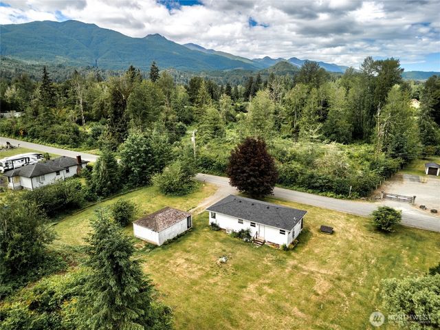 48224 Moen Road, Concrete, WA 98237