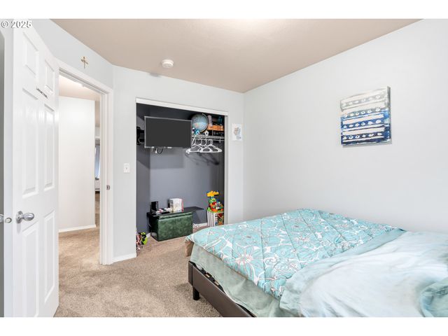 2705 Se 74TH Way, Hillsboro, OR 97123